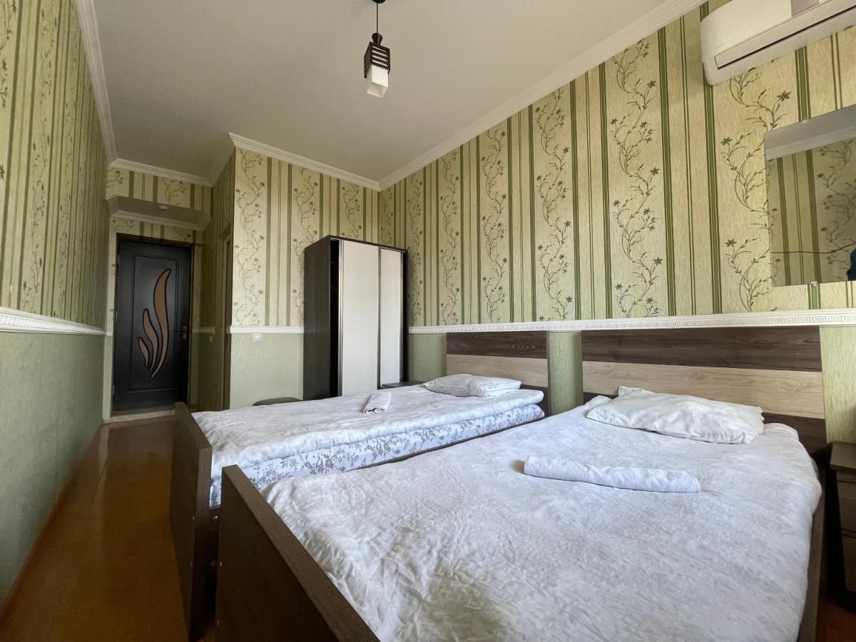 Imperator 1 Hotel คูทายสิ ภายนอก รูปภาพ