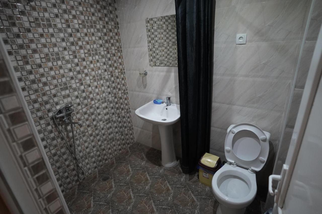 Imperator 1 Hotel คูทายสิ ภายนอก รูปภาพ
